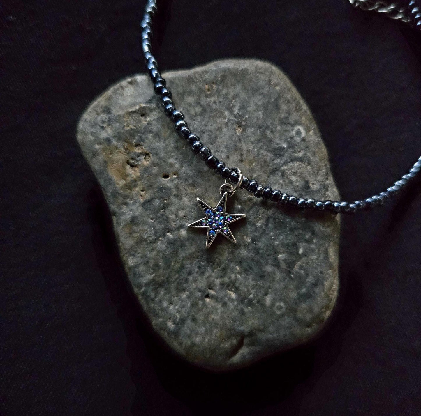 Midnight Navy Seed Bead Star Choker Necklace, Iridescent Charm, Minimalist Beaded Jewelry
